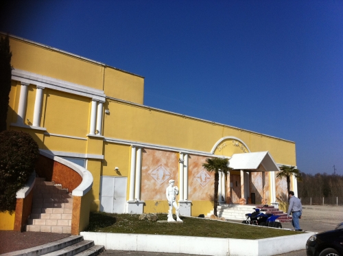 LE CESAR